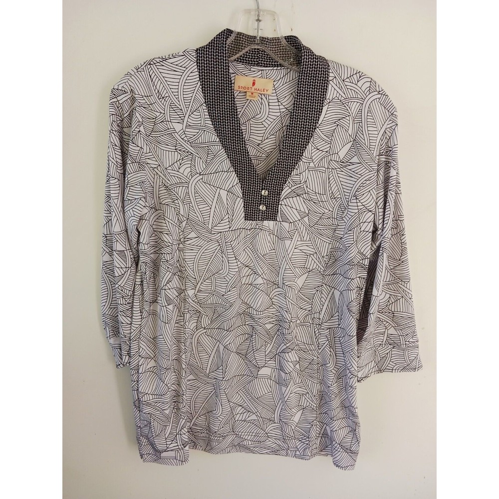 Sport Haley Top Womens Size Medium Black White Geometric Print V-Neck 3/4 Sleeve